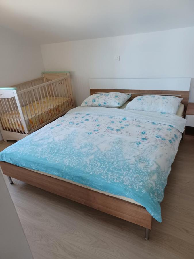 Apartmani Suncev Sjaj Rtina Luaran gambar