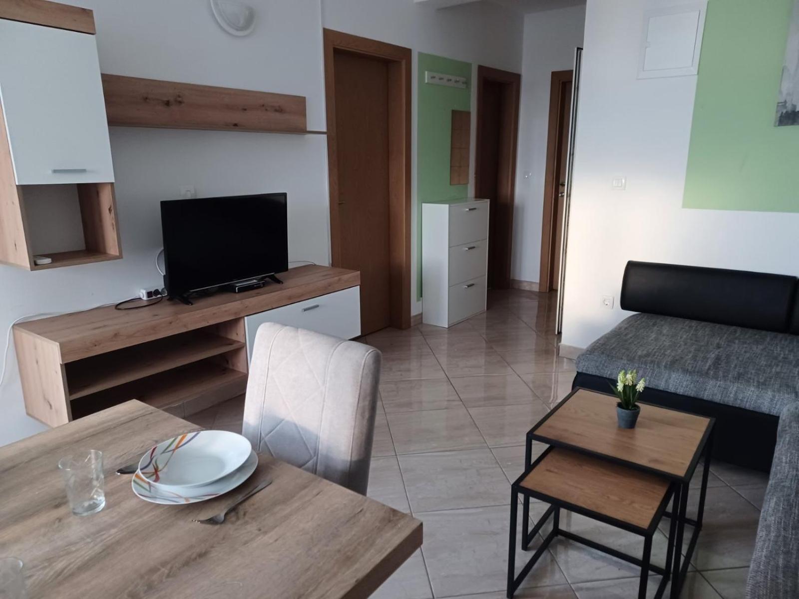 Apartmani Suncev Sjaj Rtina Luaran gambar